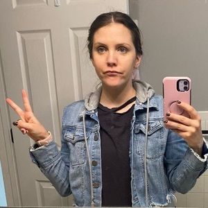 Meet your Posher, Olivia